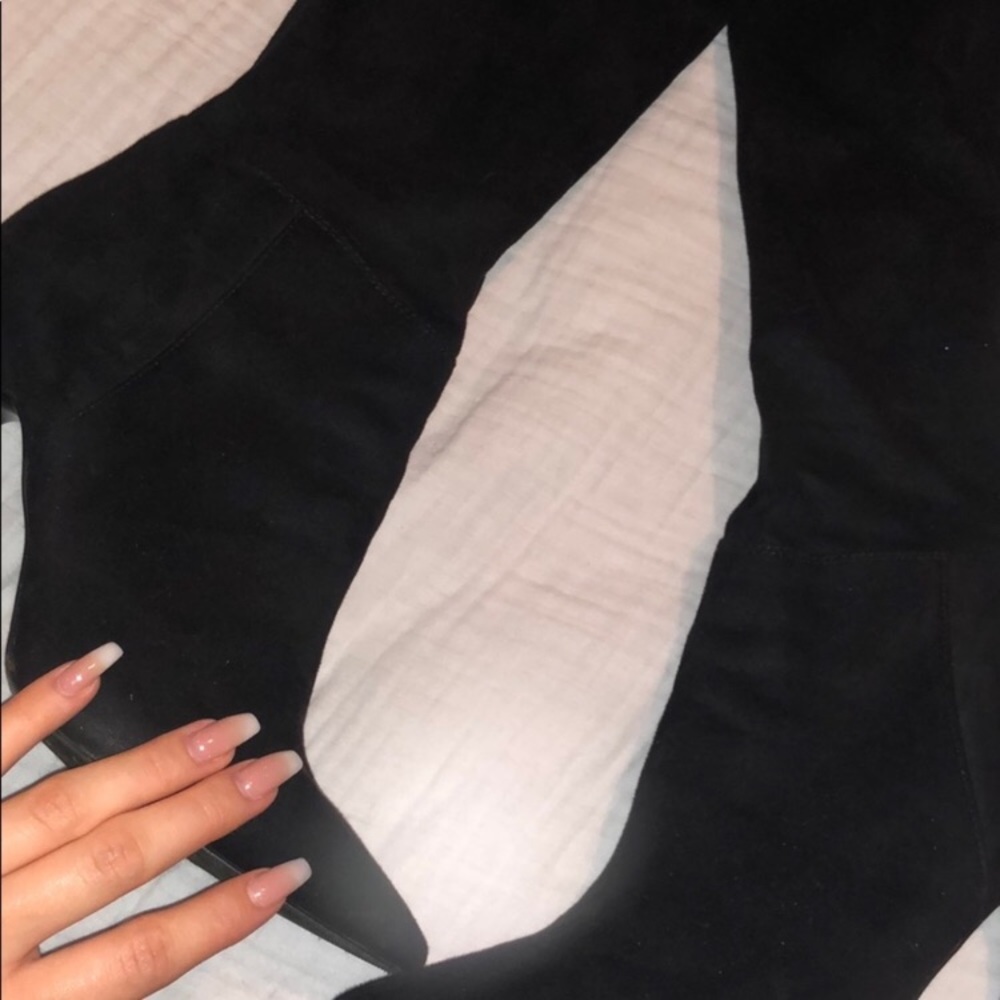 Also knee Hight Boots